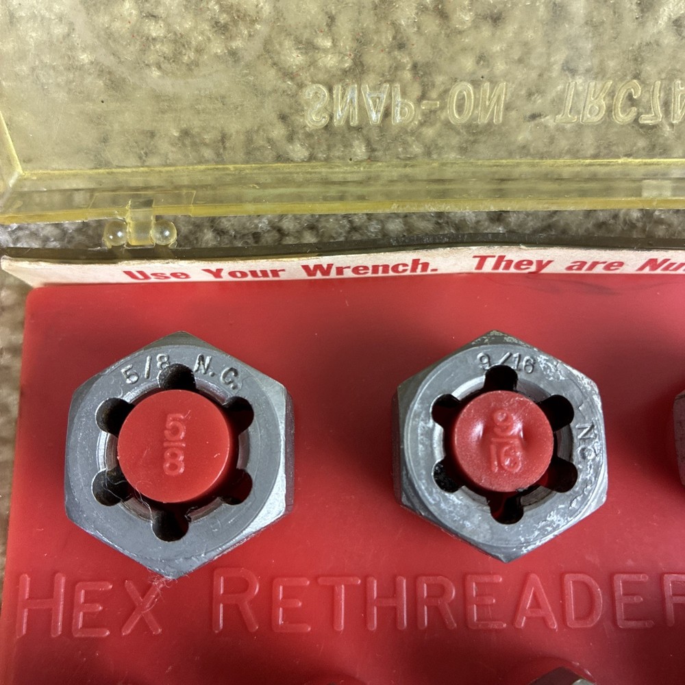 Snap-On TRC7A Rethreader Dies 7Pcs. Original Case Good Condition