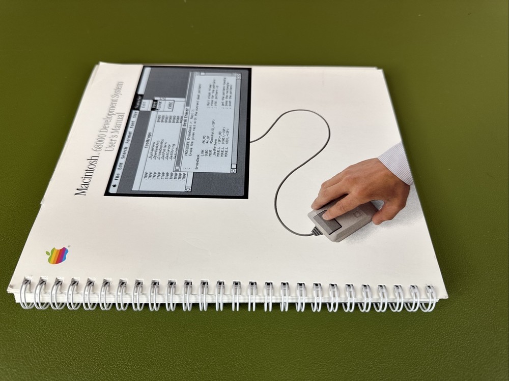 Vintage 1984 Apple Macintosh 6800 Development System User's Manual