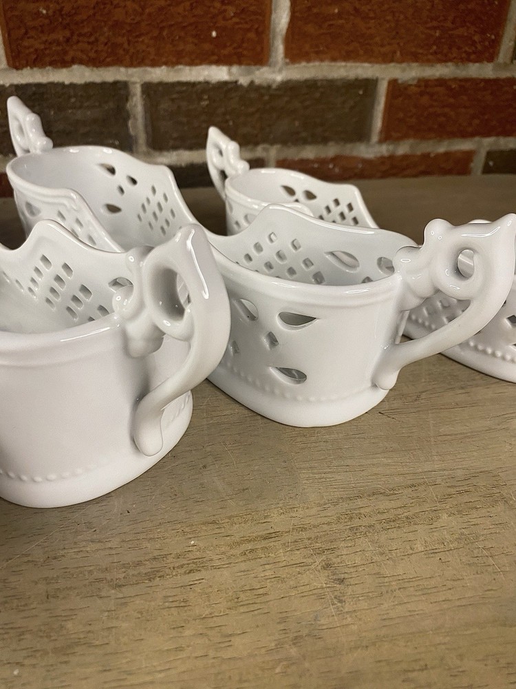 Mikasa Manchester Pattern Porcelain White Buffet Flatware Silverware Holders 4pc