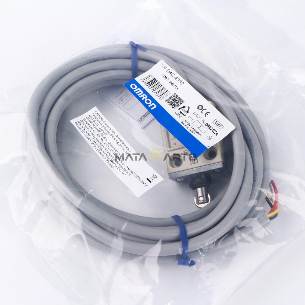 Omron-D4C-4332 D4C4332 Limit Switch Brand New