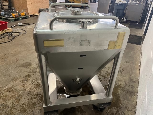 SS 10 CF Charge Tote Bin