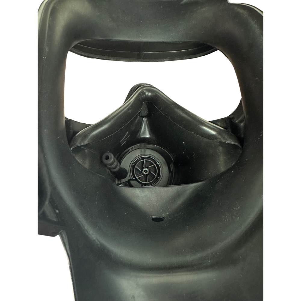 Pre-owned Face Gas Mask C50 Avon Protection, Size MEDIUM