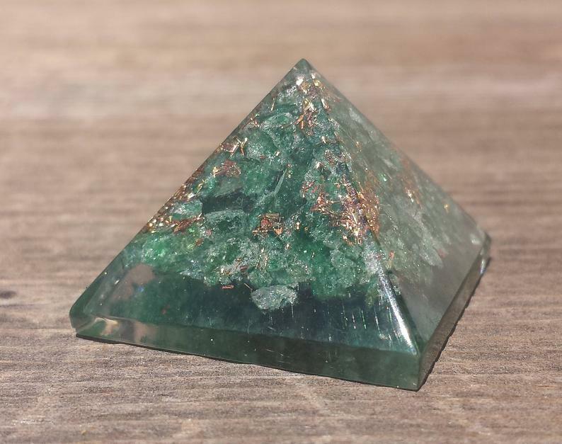SMALL (25-30mm) JADE ORGONE GEMSTONE PYRAMID ORGONITE