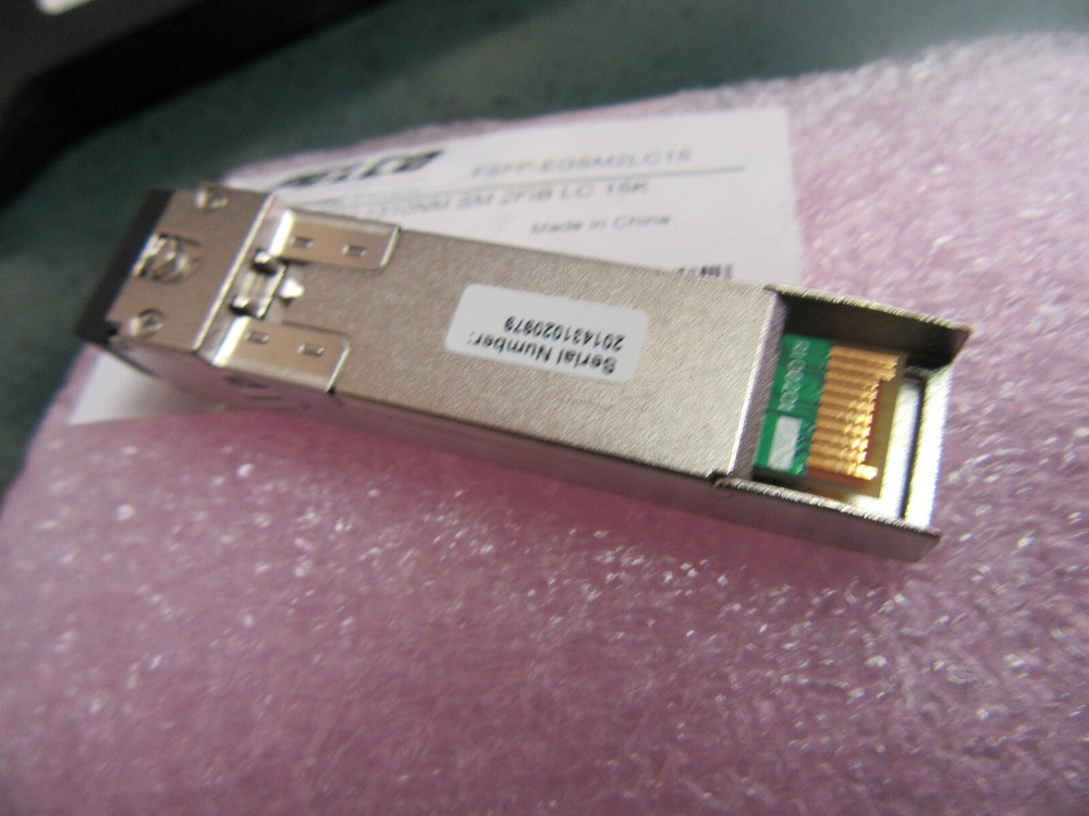 Pelco FSFP-EGSM2LC15 Interchangeable FSFP Transceiver with LC & SFP Connector,