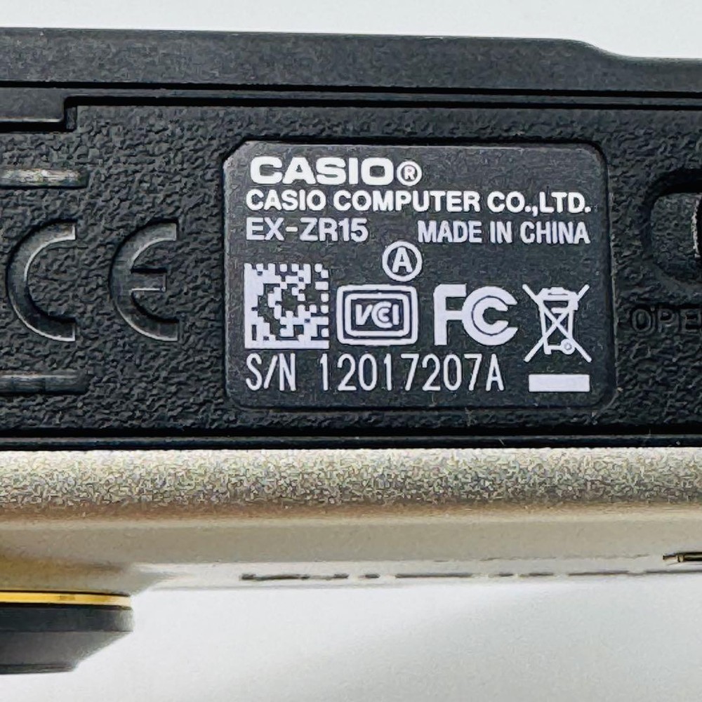 CASIO EXILIM EX-ZR15 Digital Camera