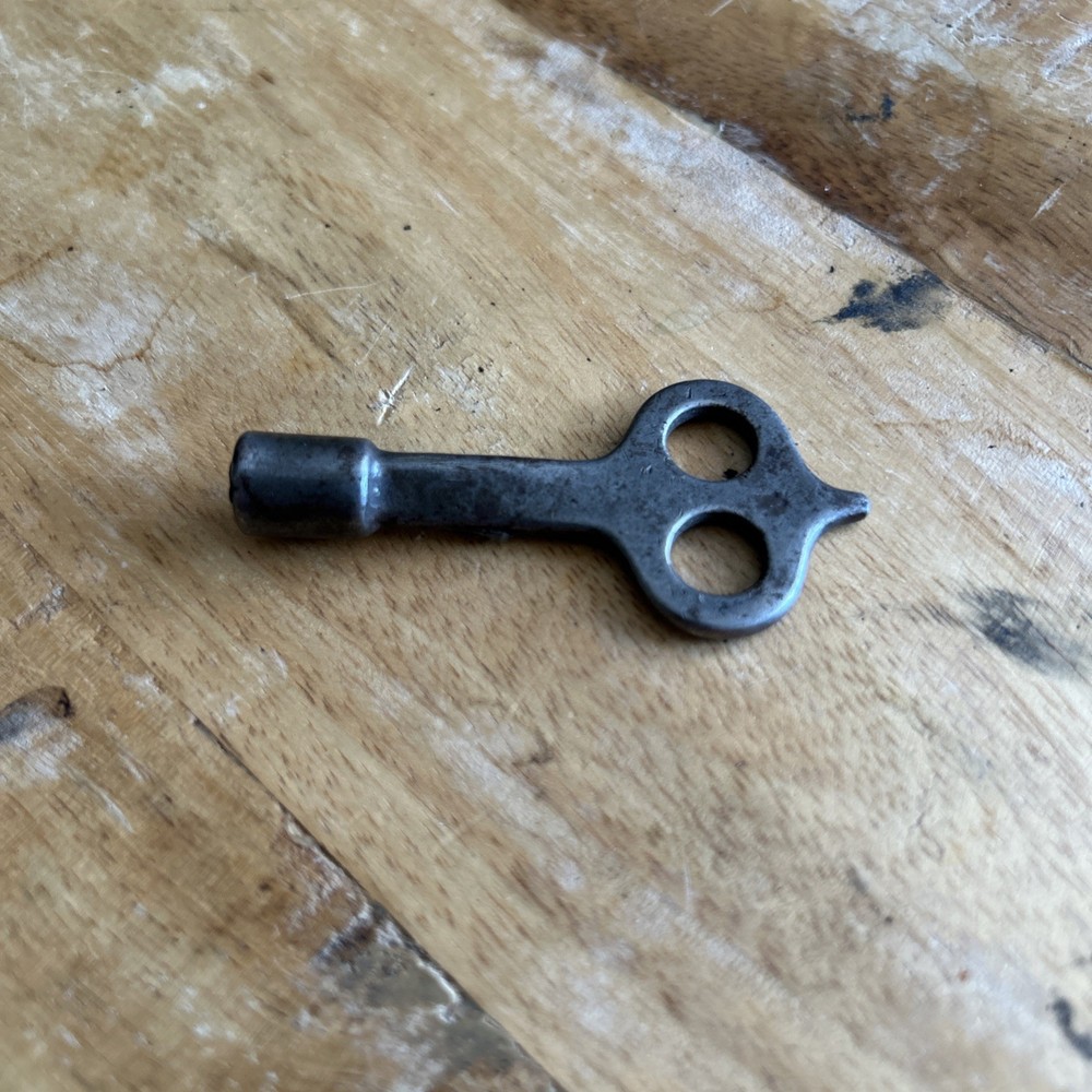Owl head cast iron clock key 3/16"square rachet end