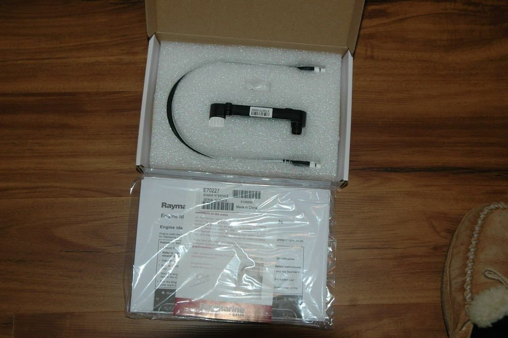 Raymarine ECI-100 Engine & Control Interface E70227 New
