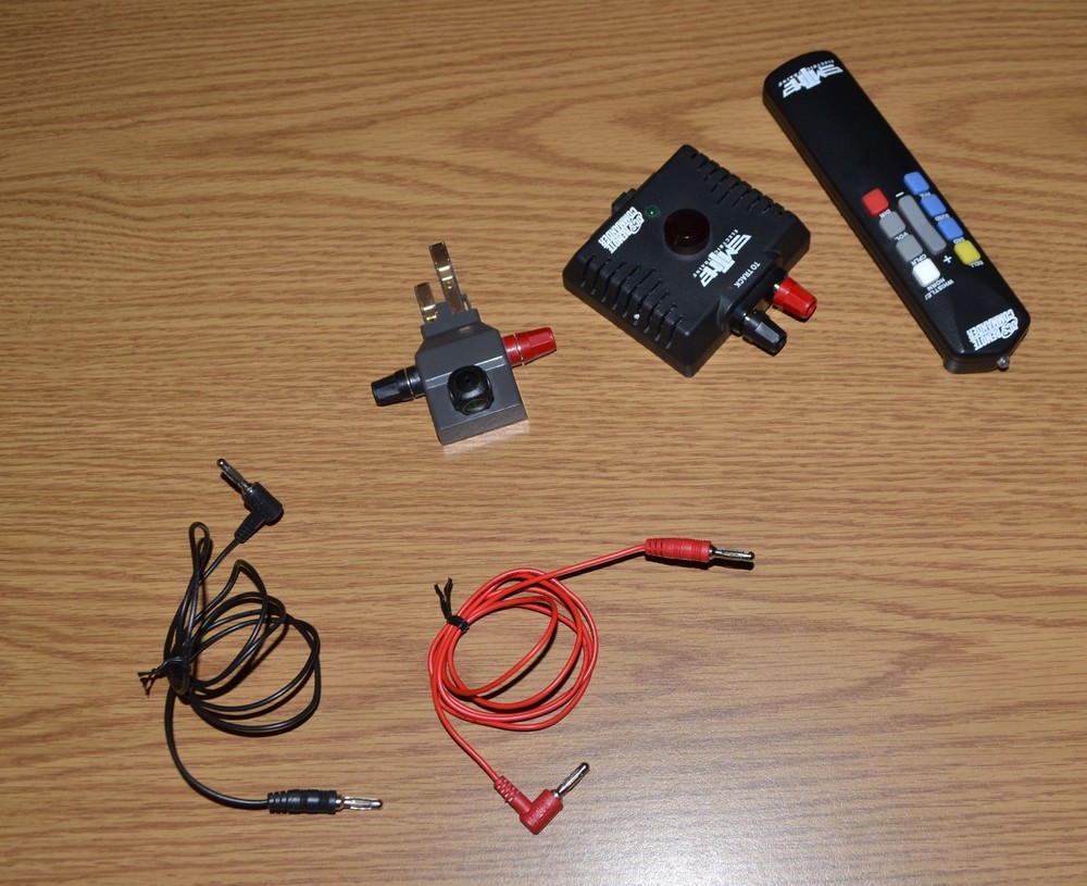 MTH 50-1033 DCS REMOTE COMMANDER CONTROL SYSTEM, w/Instruction Manual + Extras