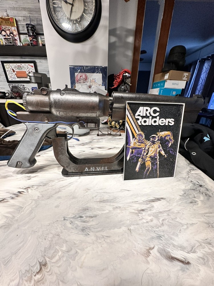 Arc Raiders Anvil prop replica complete with display stand & forge Print