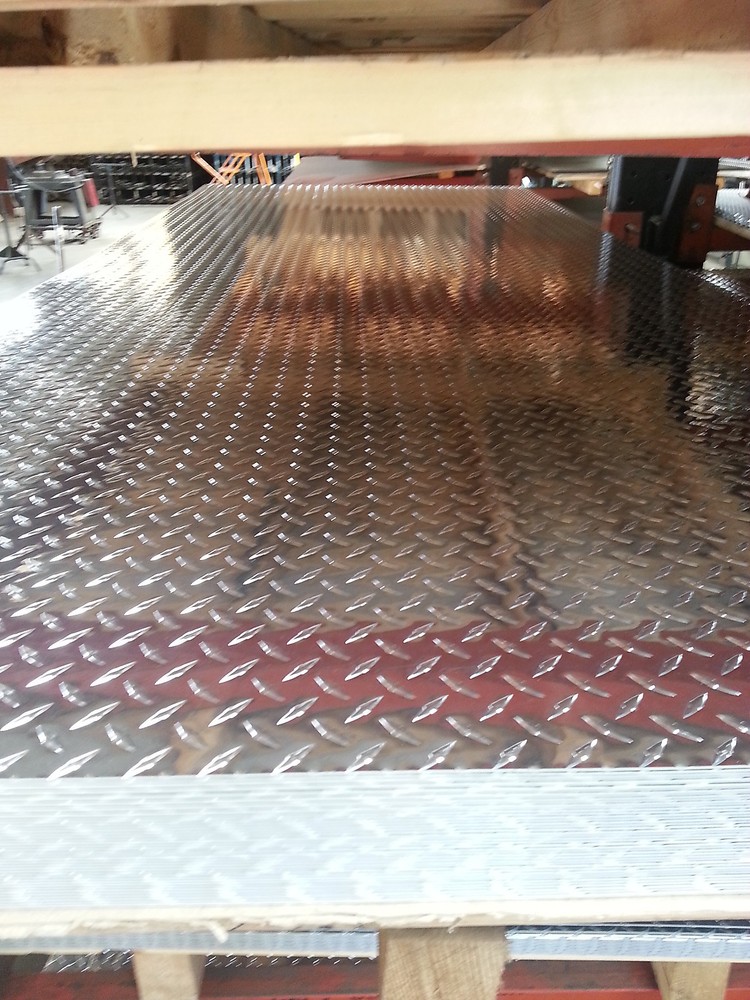 DIAMOND PLATE ALUMINUM .100 x 36"x 48" ALLOY 3003