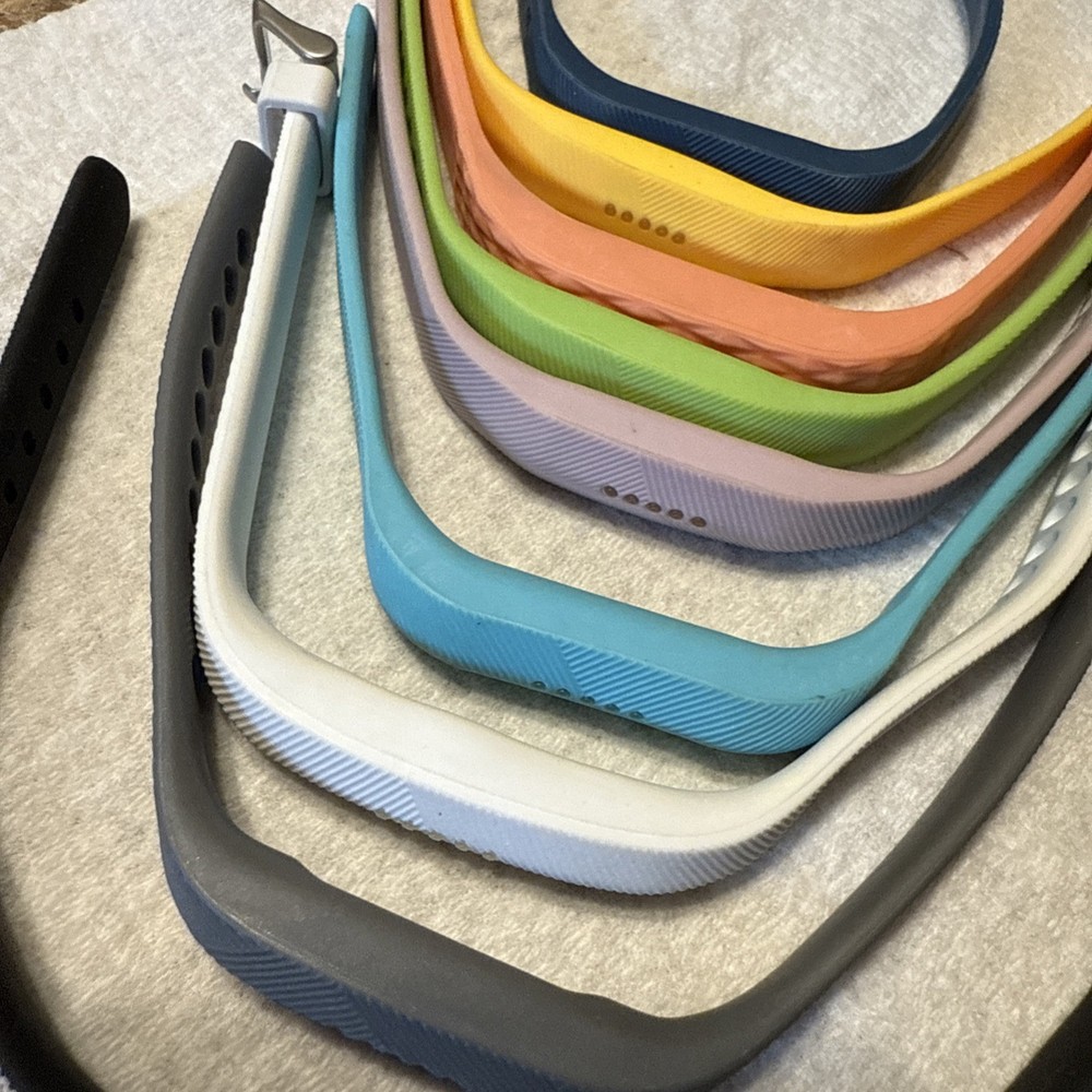 Set Of Fitbit Flex 2 Replacement Bands Used Small