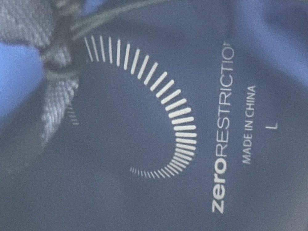 NEW Zero Restriction Men’s Large Covert 1/4 Zip Waterproof Jacket