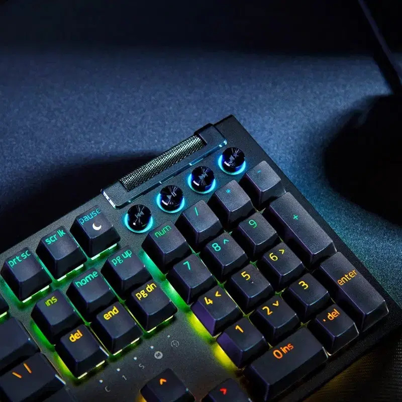 Razer BlackWidow V4 Gaming Keyboard Official