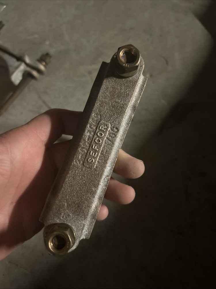 SEFCOR Grounding Clamp 2.5”