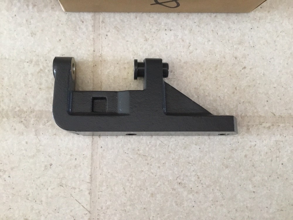 OMC Sterndrive Engine Bracket 0987153