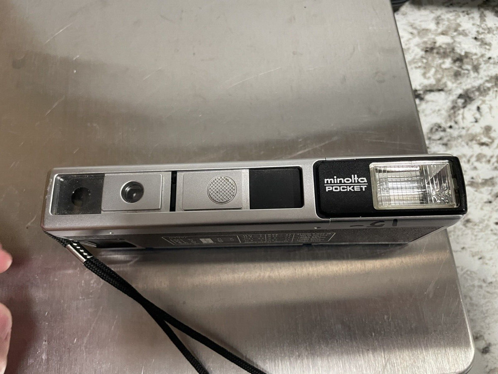 Vintage Minolta Pocket Pak 440Ex - UNTESTED