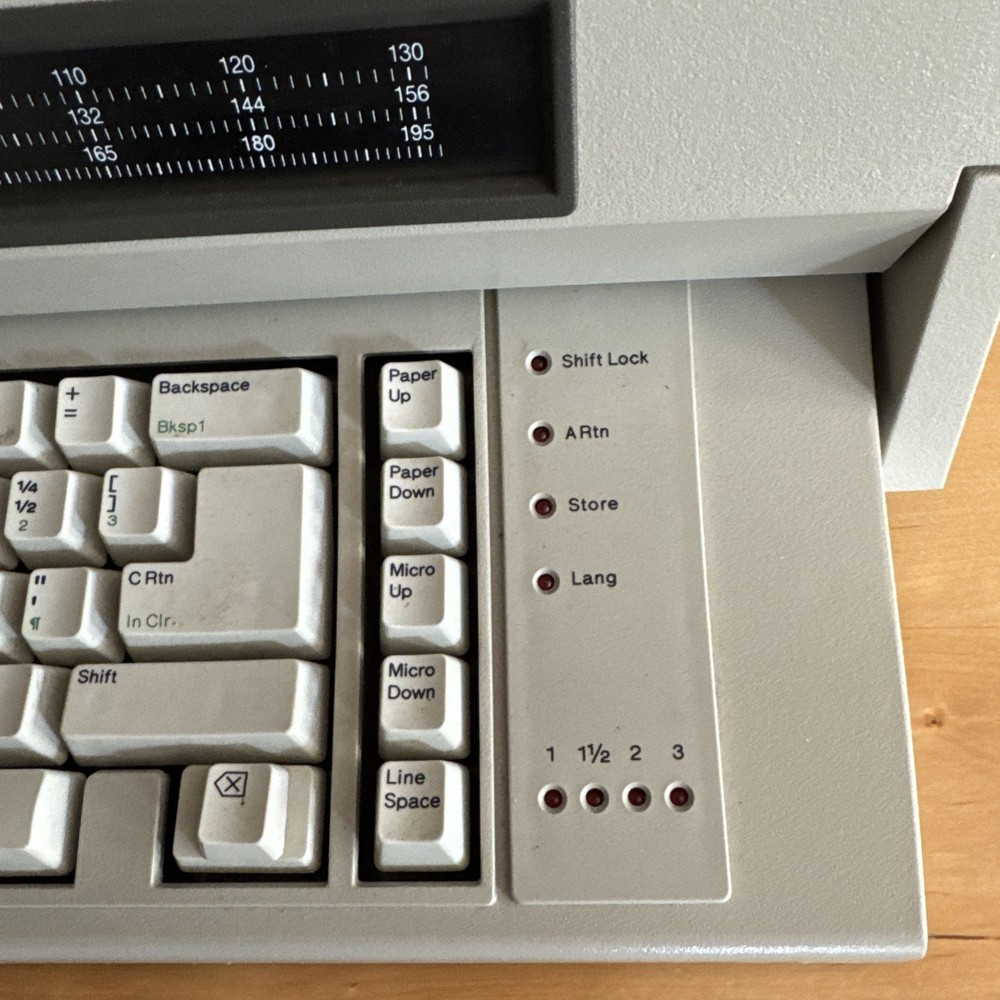 Clean Working IBM Wheelwriter 6 Electronic Memory Typewriter