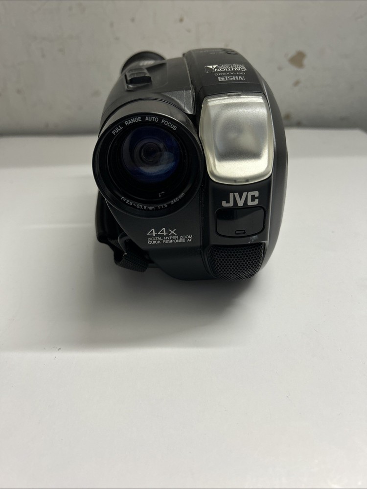 JVC GR-AX930U Videomovie Compact VHS Camcorder Video Camera *Untested*