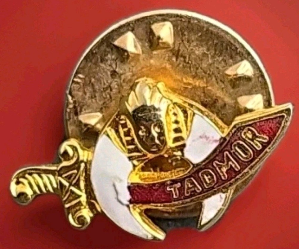 Vintage Tadmor Shriner Masonic Enamel Lapel Pin