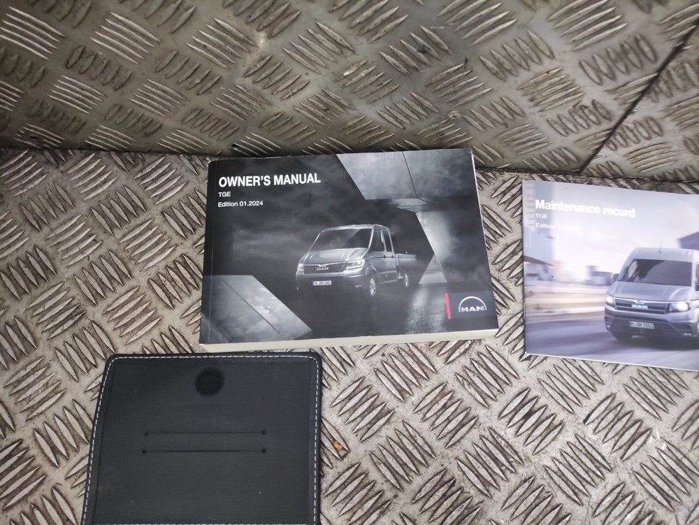 MAN 2018-on Manual Hand Book Ref D308