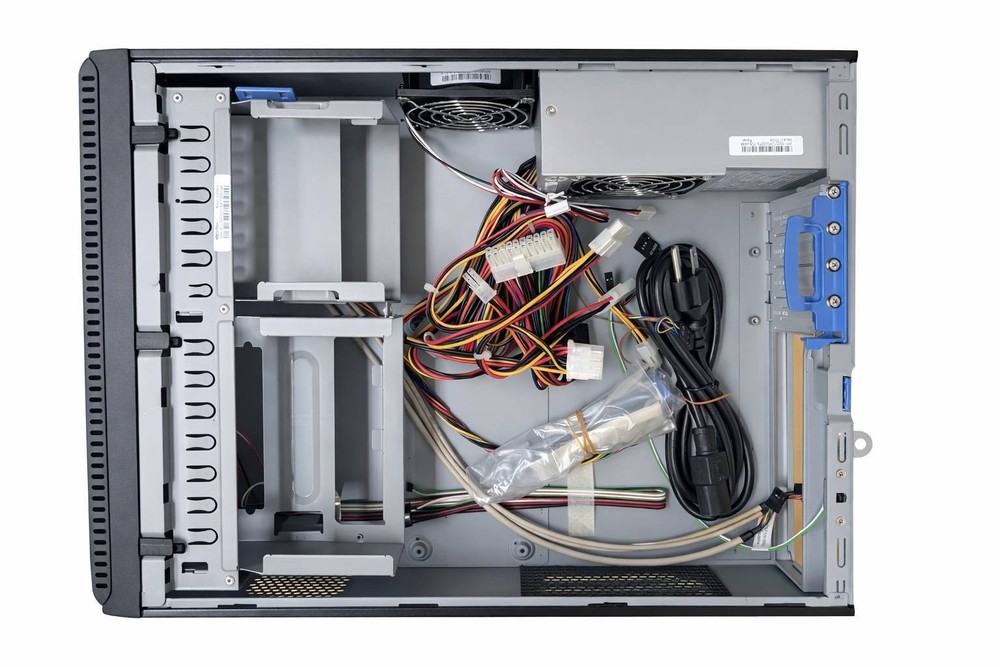 Chenbro Slim HTPC Desktop Server Micro ATX mATX Computer Case + 300W Power Suppl