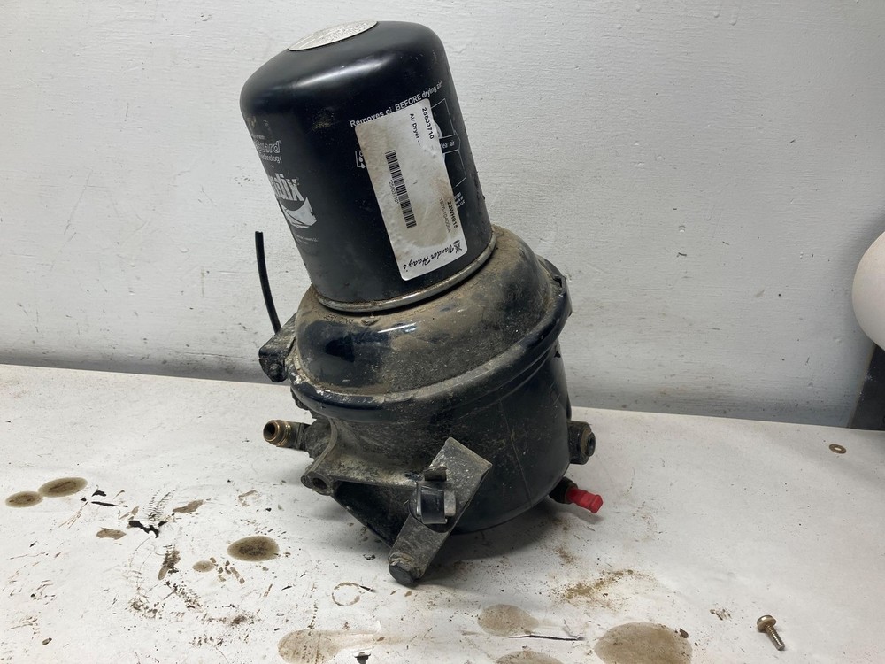 Bendix AD-9SI Air Dryer - Used