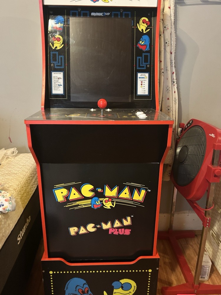 PAC-Man arcade game 2 versions