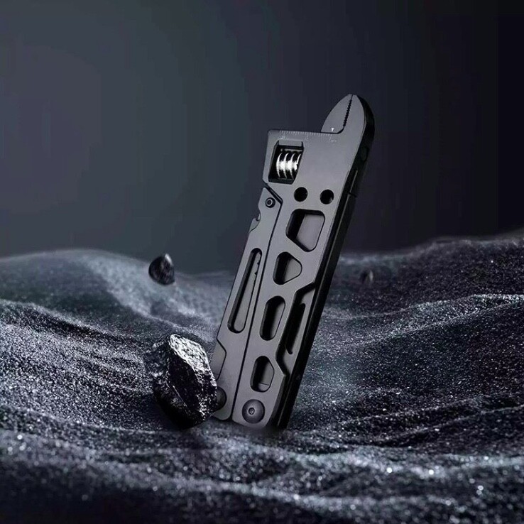 Wrench Screwdriver Knife Multi Function Tool Travel Bicycle Emergency Survival