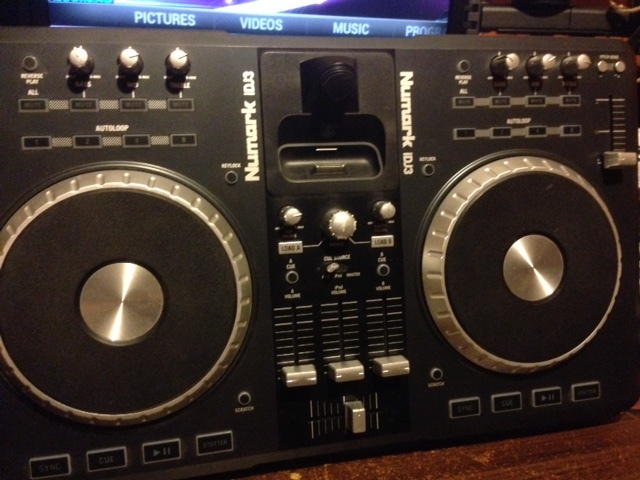 NUMARK IDJ3 DJ Controller excellent condition tested and working