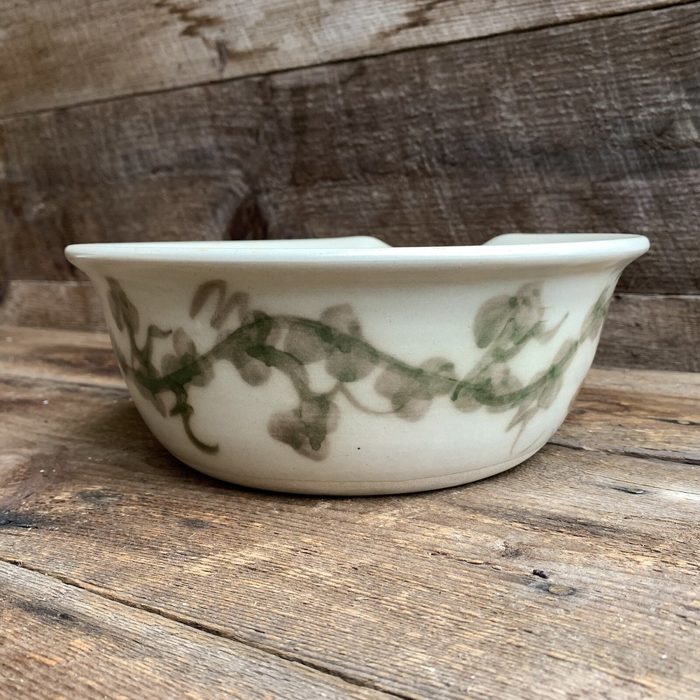 Chicken Roaster Ivy Vine Pattern Hand Thrown John Petree ? 10” Dinnerware