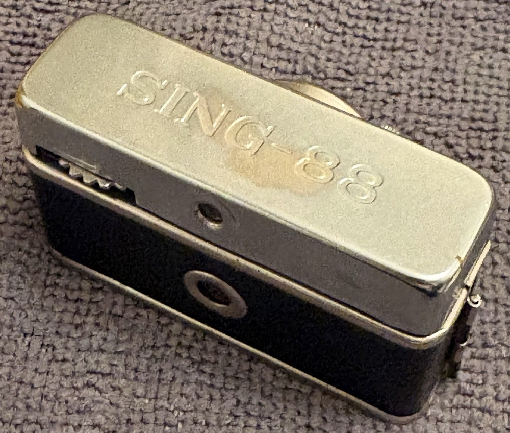 Uncommon Sing 88 Subminiature camera fully working and fair condition