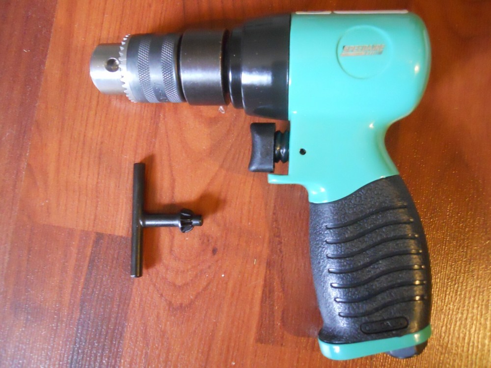NEW-Speedaire 3/8" Air Drill, Keyed Chuck, Model 2YPP9