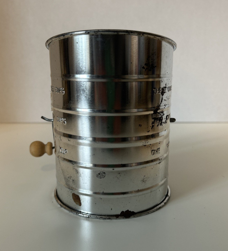 3 Cup Flour Sifter w/Wood Handle Kitchen Bakeware