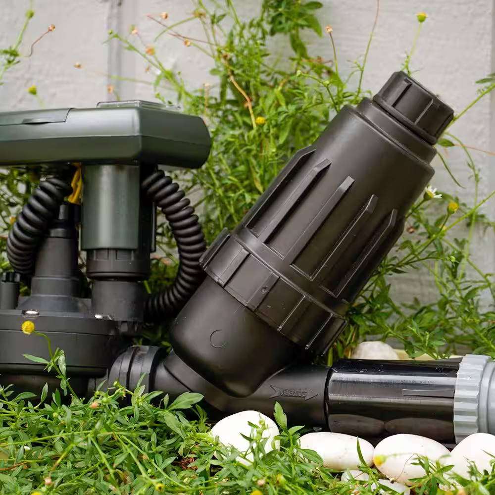 Drip Irrigation System Screen Filter 3/4 in. Hose Thread Adjustable UV Resistant