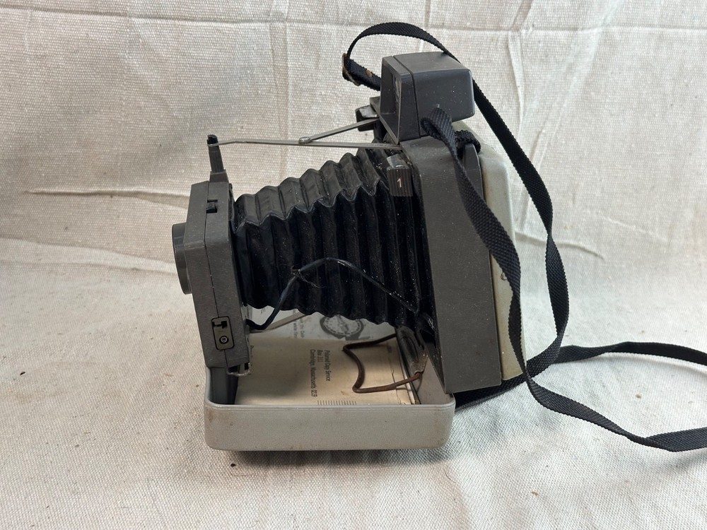 Polaroid Land Camera Automatic 210 W/ Model 268 Flash, UNTESTED - Sold As Is