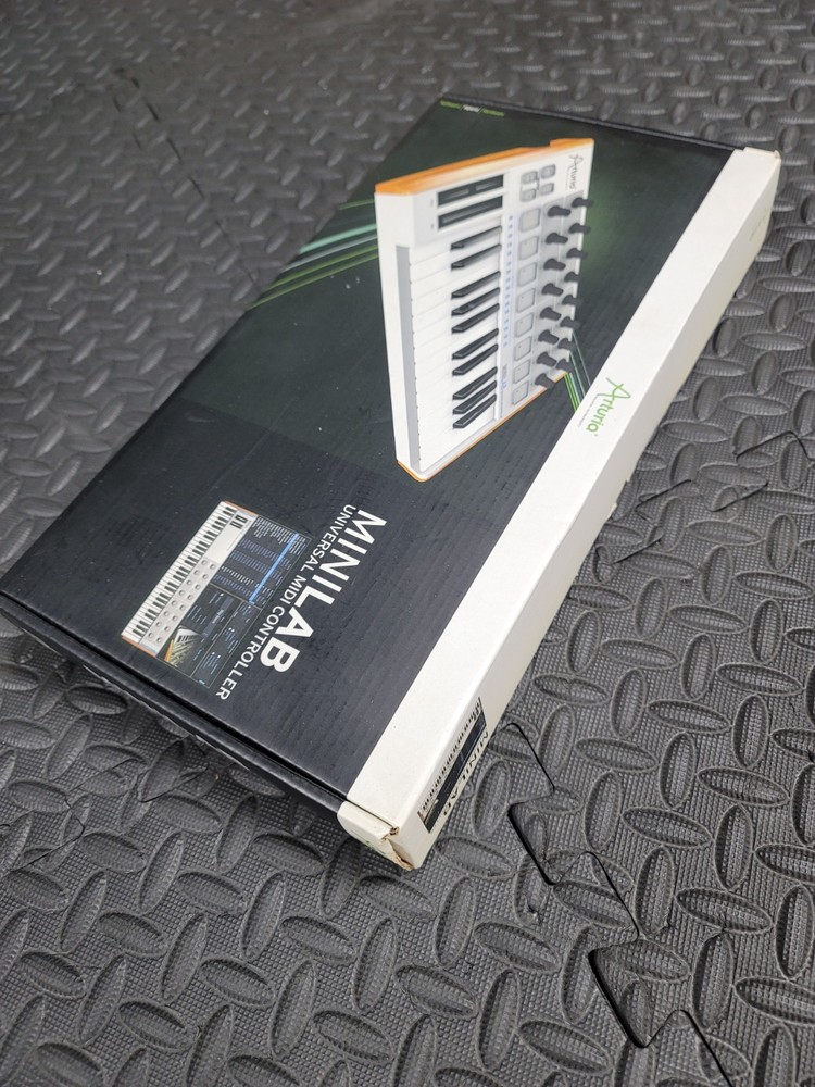 Arturia MINILAB Universal MIDI Controller Keyboard