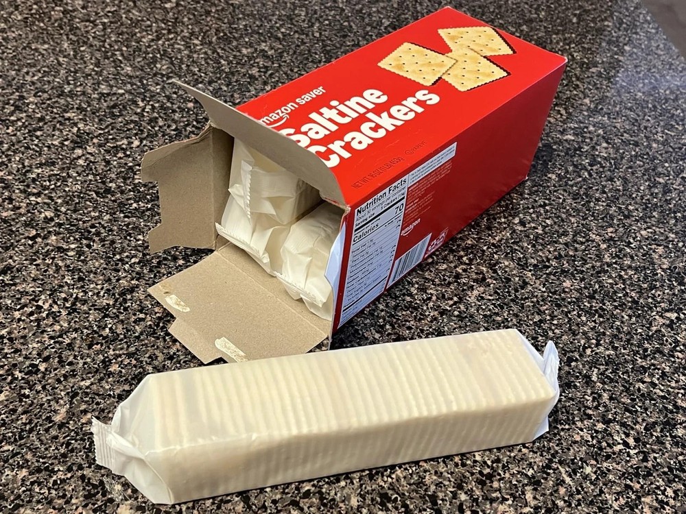 Amazon Saver Saltine Crackers 16 Oz Previously Amazon Fresh Packaging May Vary