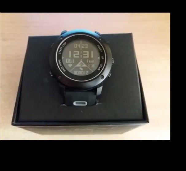 UW90 Smartwatch GPS pedometer Compass golf / Strokes