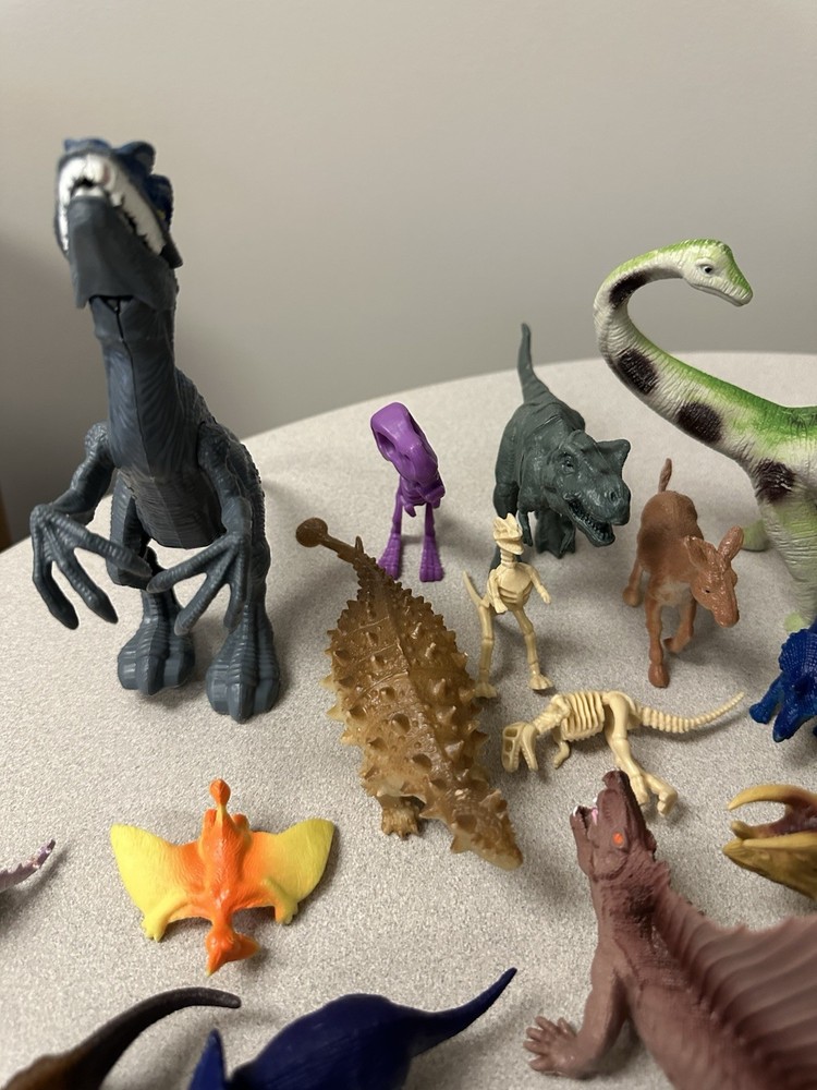 Lot Of Dinosaurs Assorted Dinosaurs For Play