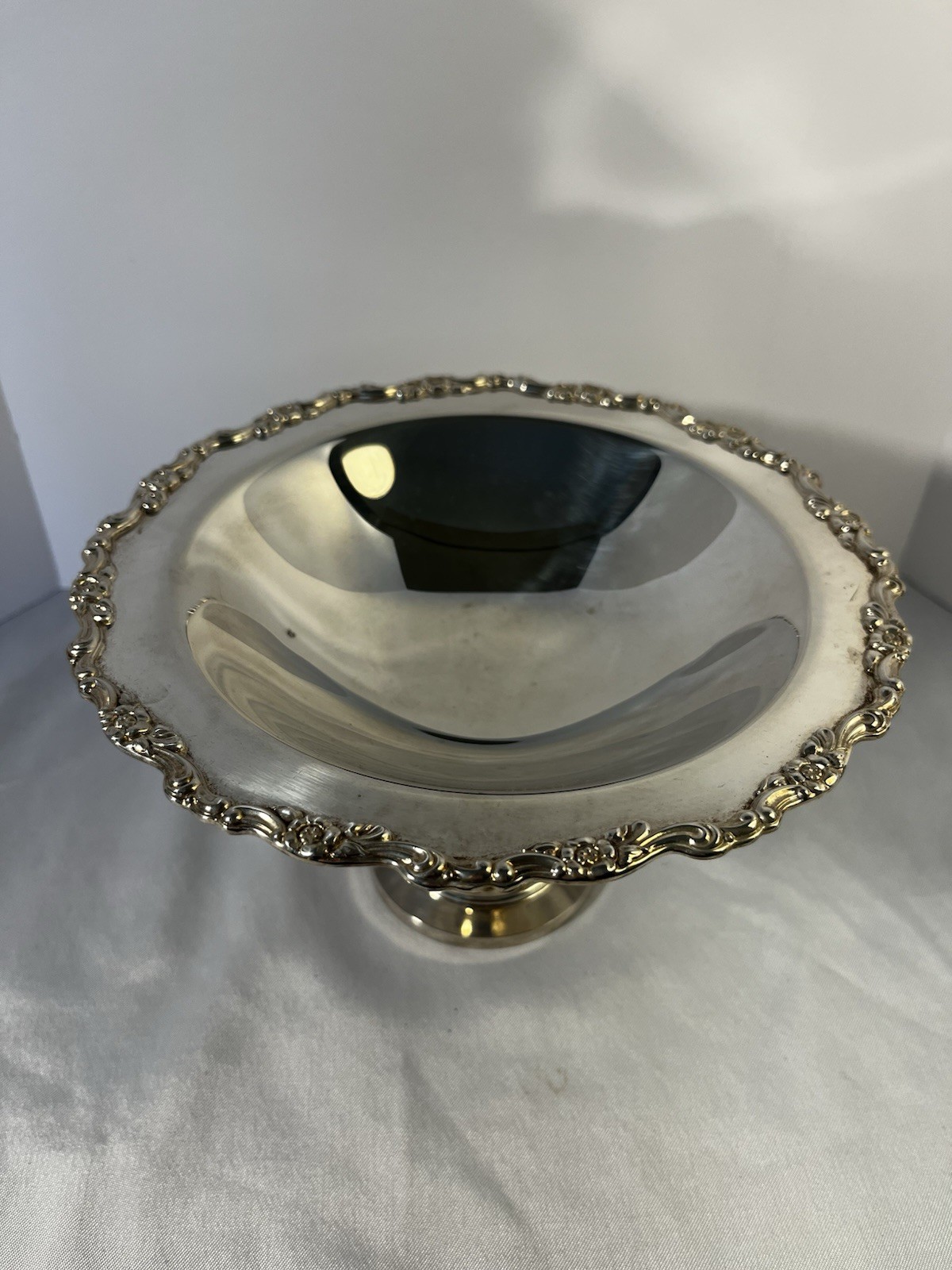 VTG Oneida Silver Plate Compote Pedestal Bowl Candy Dish 7.75 x 4.5 Inches USA