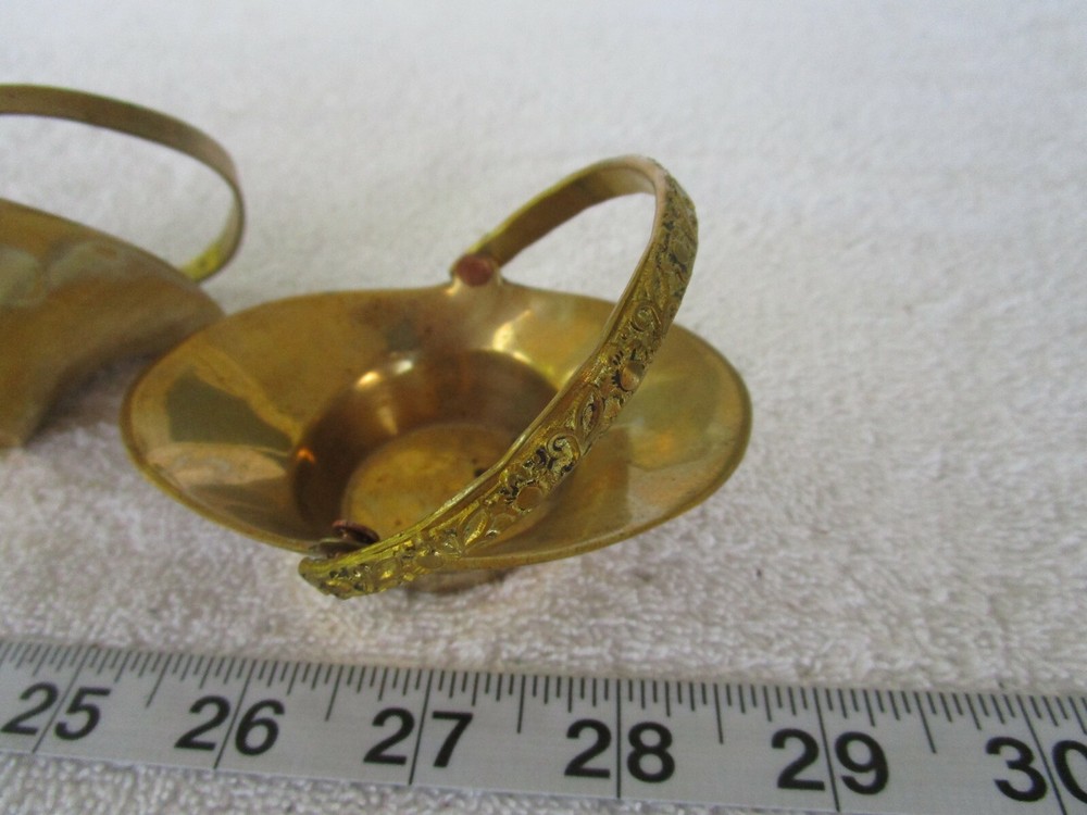 VINTAGE SET OF 2 ~~ SMALL SOLID BRASS BASKETS WITH SWIVEL HANDLES!!