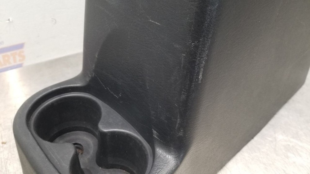 06 JEEP WRANGLER RUBICON TJ CENTER FLOOR CONSOLE BLACK AUTOMATIC SHIFT