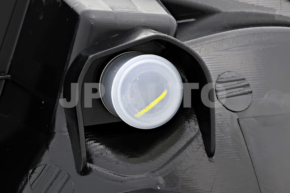 For 2001 Lexus IS300 Tail Light Set Driver and Passenger Side