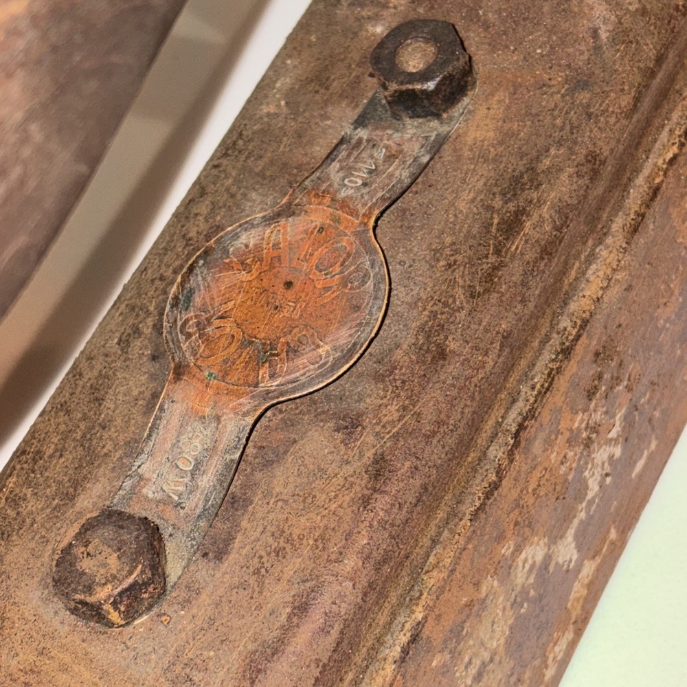 Antique Galor Cast Iron Flat Iron Rustic Primitive Décor Heavy Rusty