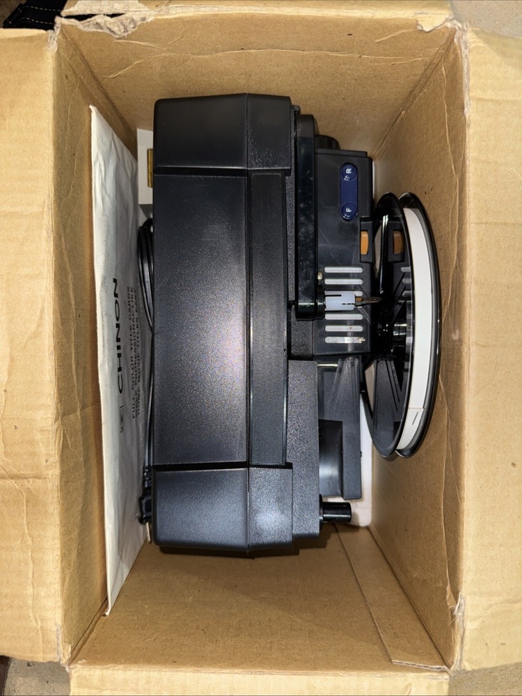 Chinon 2500 GL Self Reeling Adjustable Projector Original Box Packaging Manual