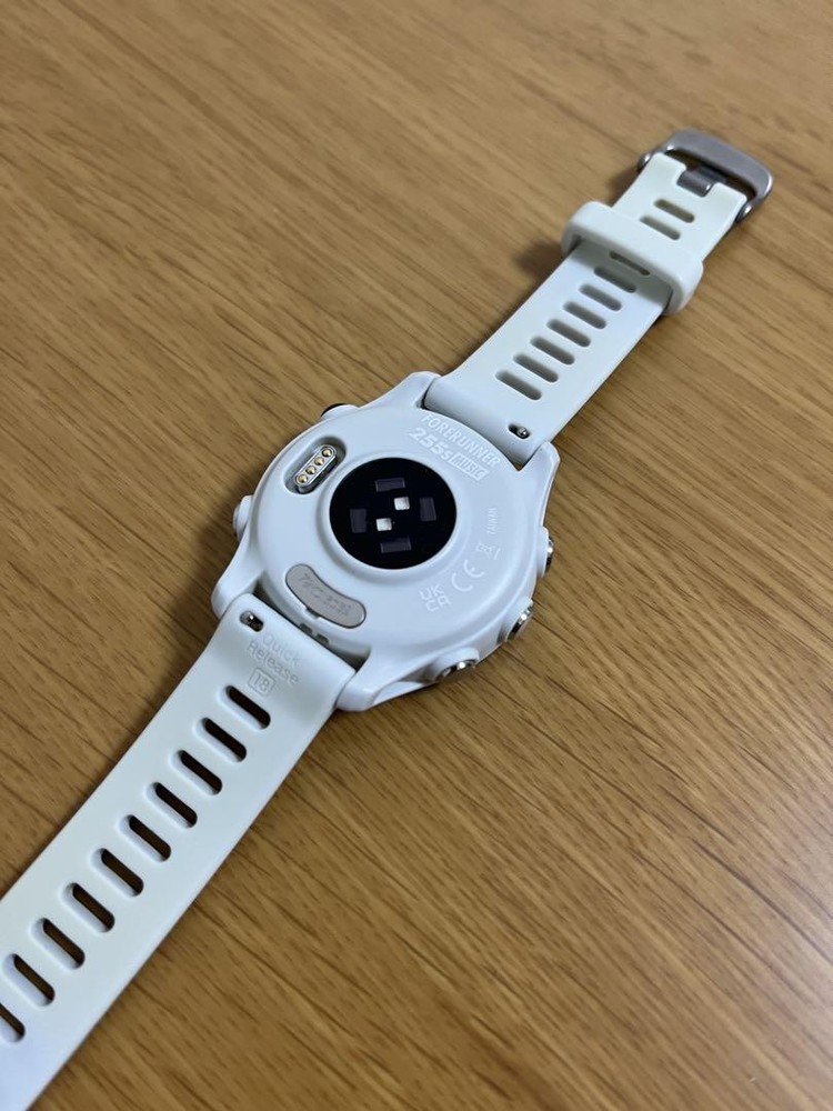 Garmin Forerunner 255S Music Smartwatch White Used