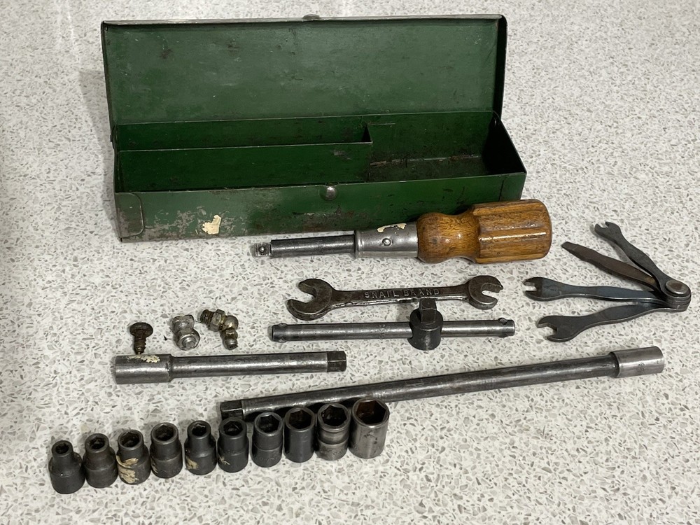 BRITISH MILITARY GREEN METAL TOOL BOX ASL FA17530 1952 WITH TOOLS AS LISTED