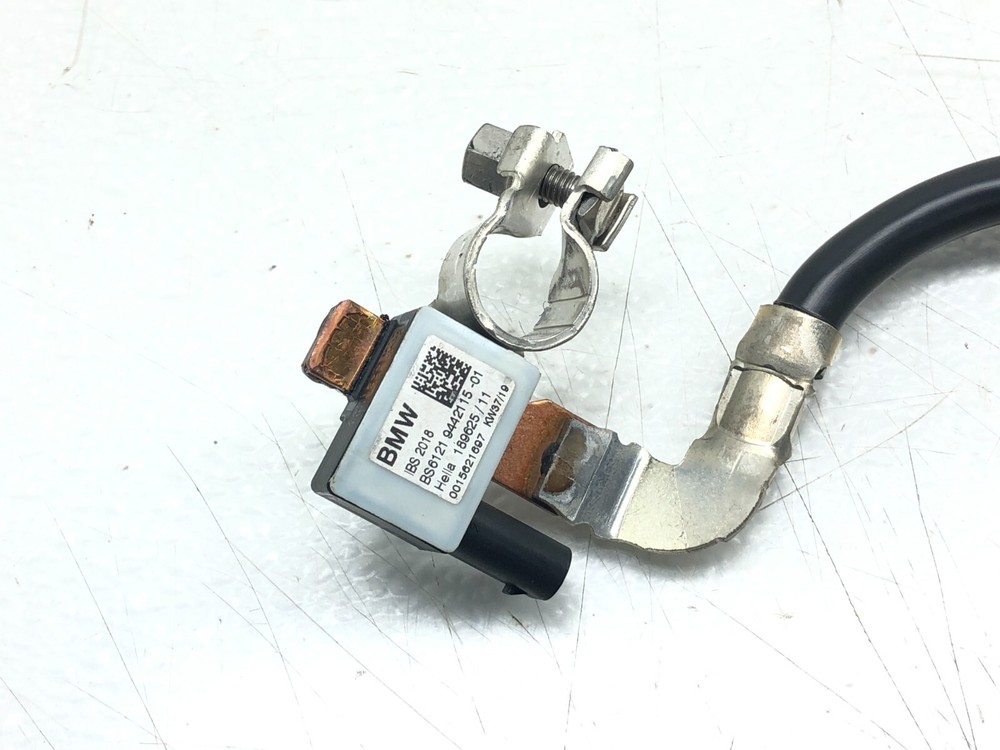2019-2023 BMW 330i G20 NEGATIVE BATTERY TERMINAL OEM