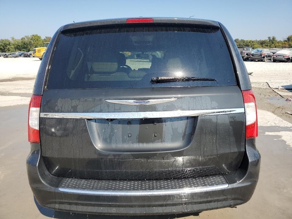 Used Blind Spot Detection System Warning Control Module fits: 2011 Chrysler Town