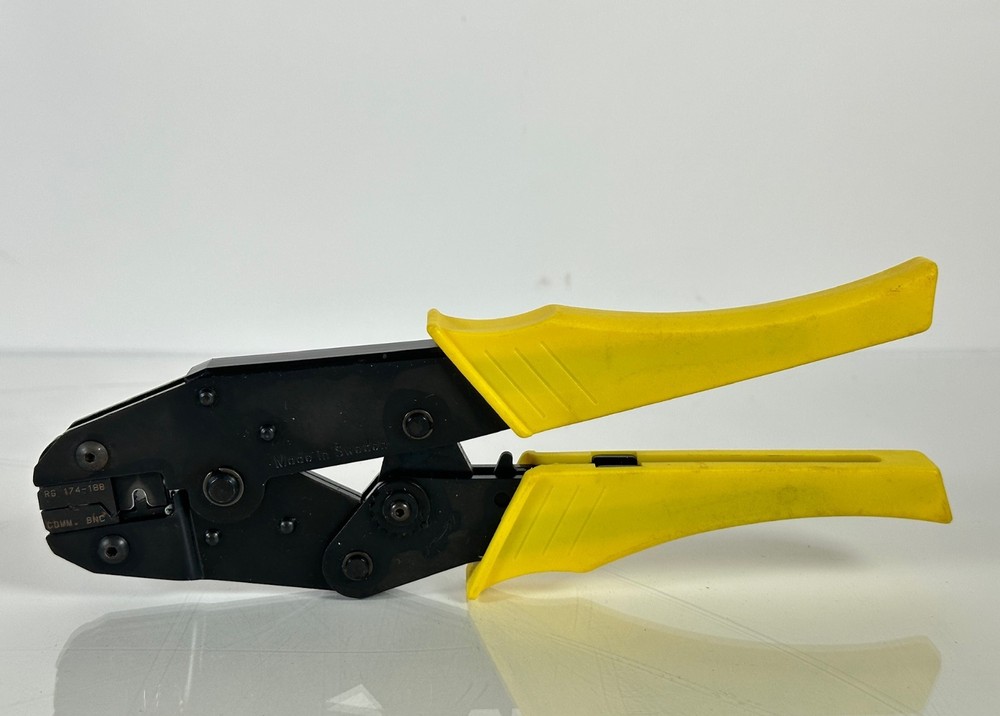 AMP 220190-1 Crimp Tool Extron Electronics BNC Cable Termination Kit